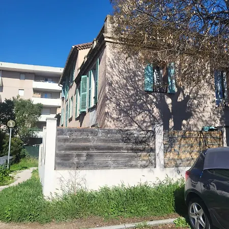 + Parking + Wifi Apartment